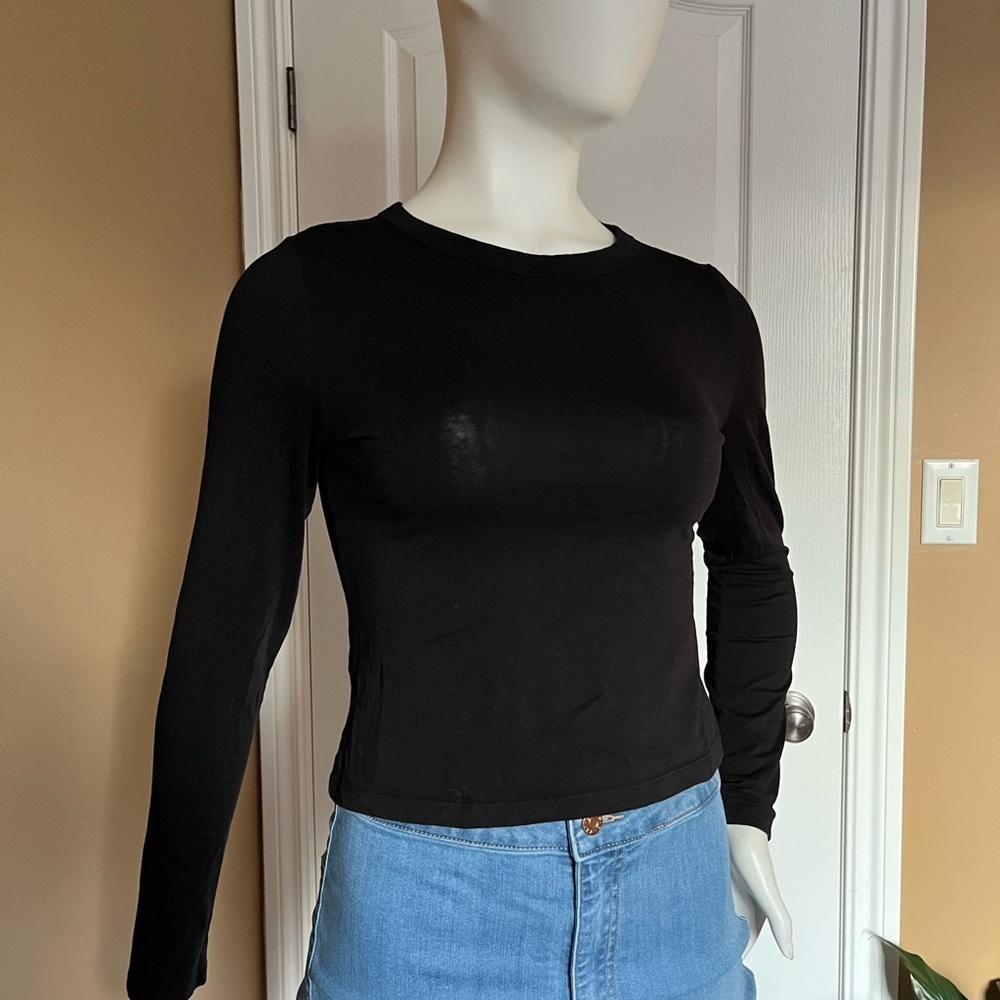 Black Long Sleeve Women's Top - Picture 1 of 5